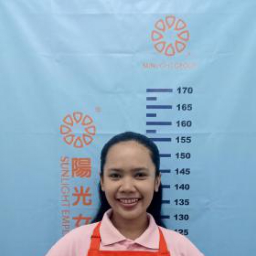 陽光女傭